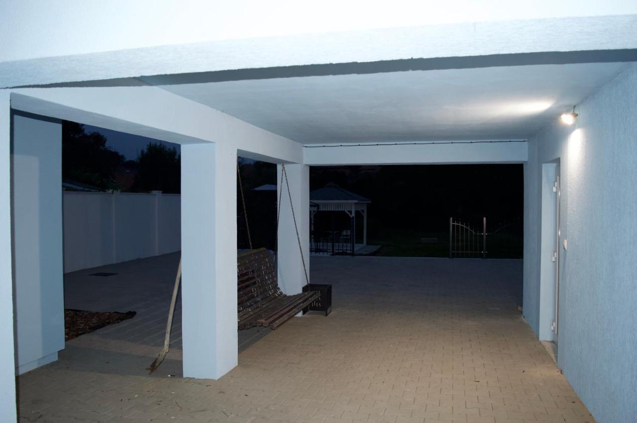 Apartmany Modry Dom Podhajska Bagian luar foto